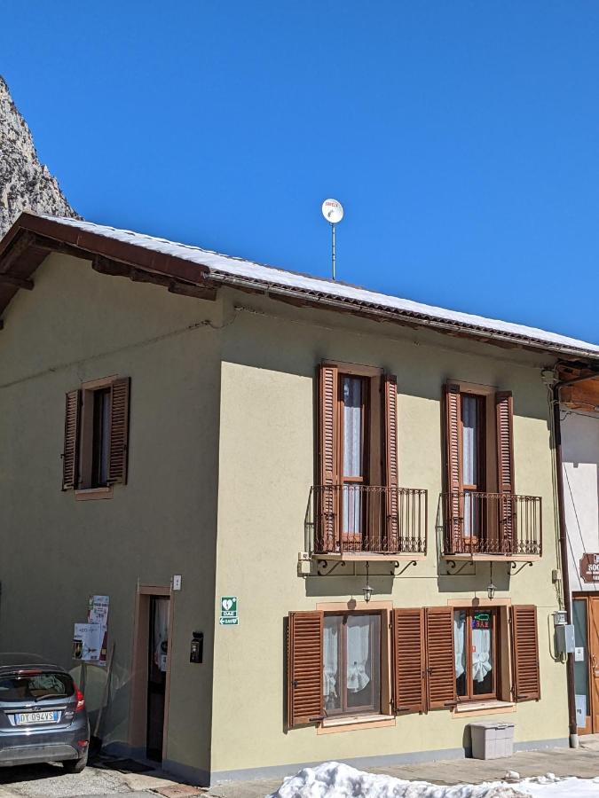 Хостел Constancia Trattoria Вальдиери Экстерьер фото